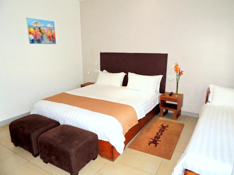 Plumeria Hotel Antsirabe Bagian luar foto