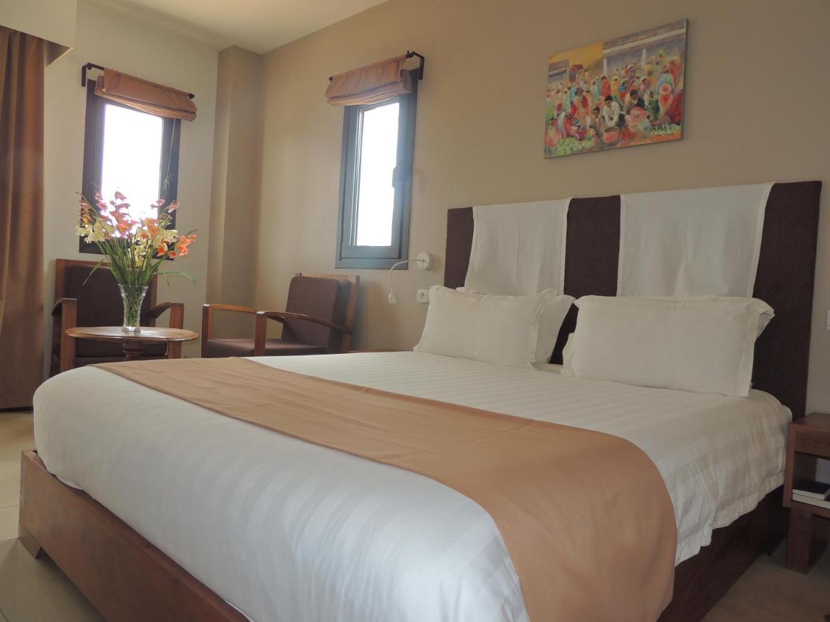 Plumeria Hotel Antsirabe Bagian luar foto
