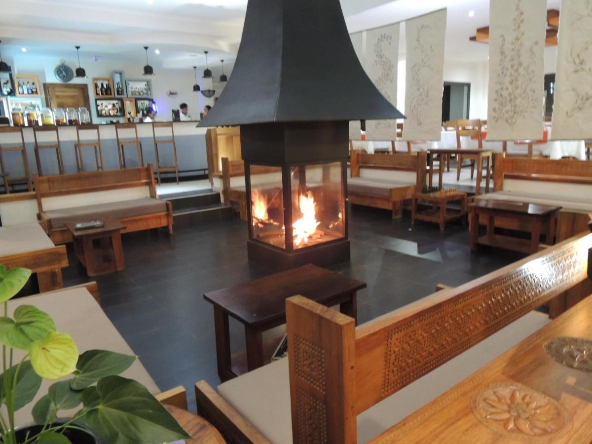 Plumeria Hotel Antsirabe Bagian luar foto